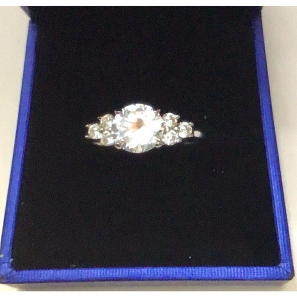 2 Ct. Round Solitaire & Cluster Design Engagement/Bridal Ring Sz 7